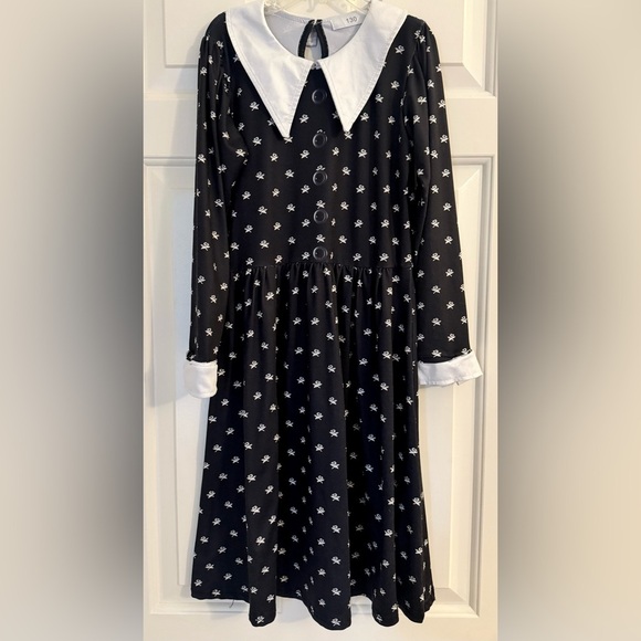 Wednesday Adams Dress Halloween Costume - Picture 3 of 6